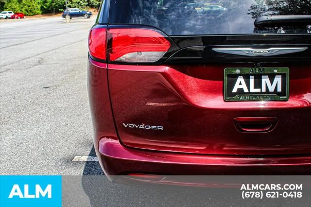 2023 Chrysler Voyager LX