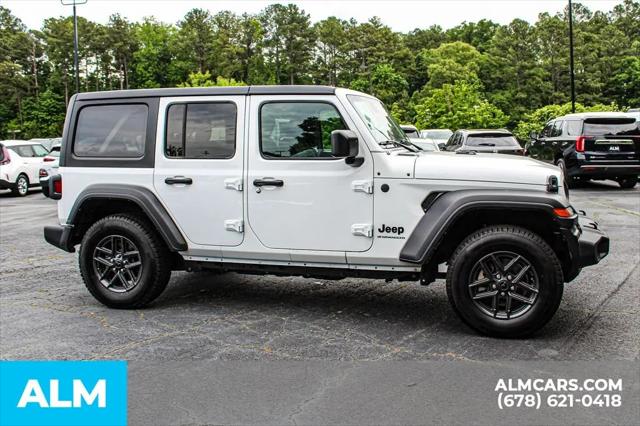 2025 Jeep Wrangler 4-Door Summit 4x4