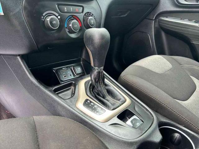 2016 Jeep Cherokee Sport