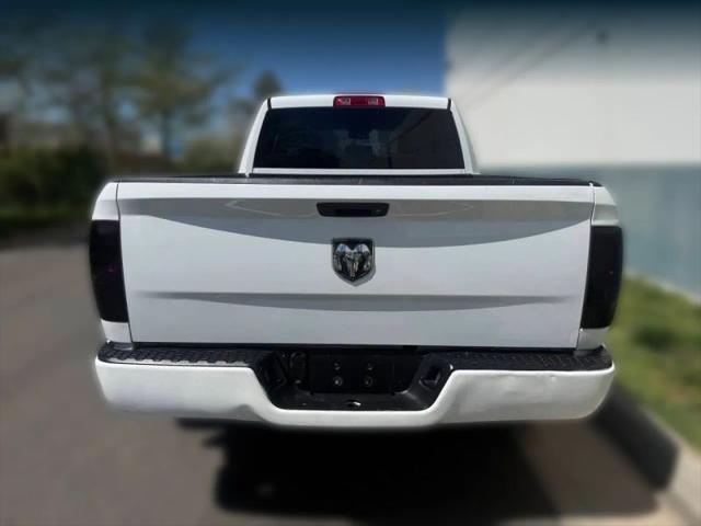 2017 Ram 1500 Express Quad Cab 4x4 6'4" Box