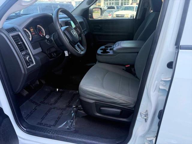 2017 Ram 1500 Express Quad Cab 4x4 6'4" Box