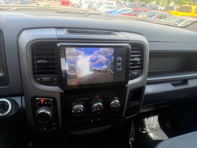 2017 Ram 1500 Express Quad Cab 4x4 6'4" Box