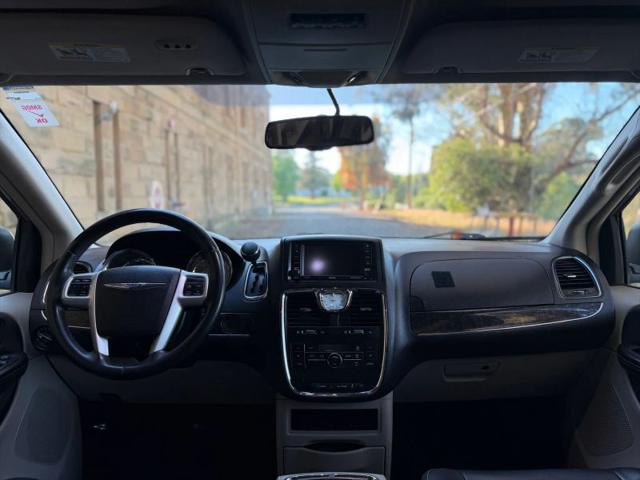 2015 Chrysler Town & Country Touring