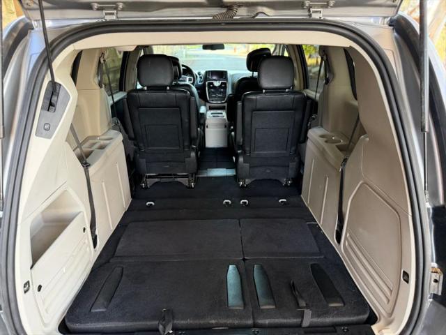 2015 Chrysler Town & Country Touring