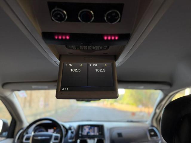 2015 Chrysler Town & Country Touring