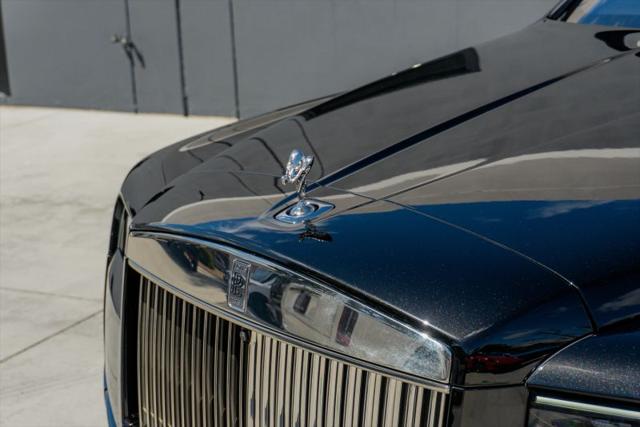 2025 Rolls-Royce Cullinan Base