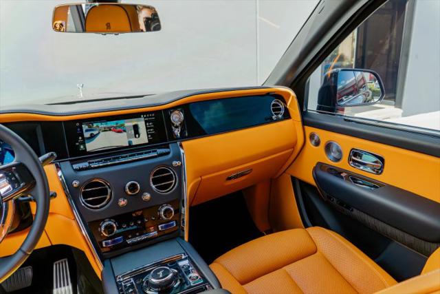 2025 Rolls-Royce Cullinan Base