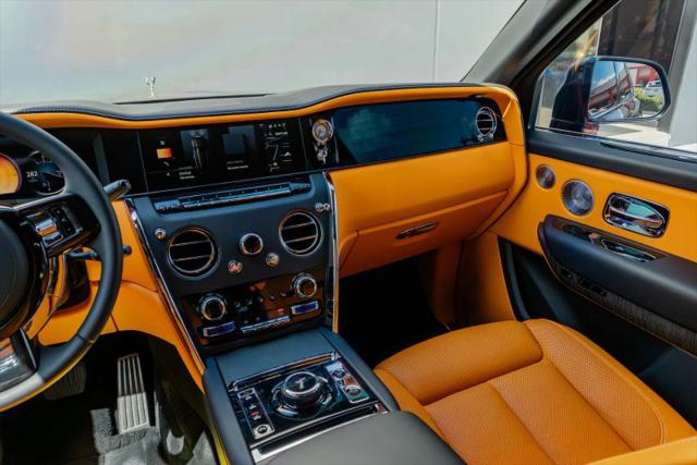 2025 Rolls-Royce Cullinan Base