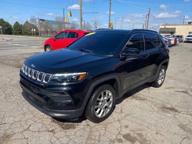 2022 Jeep Compass Latitude Lux 4x4 for sale in Lapeer, MI