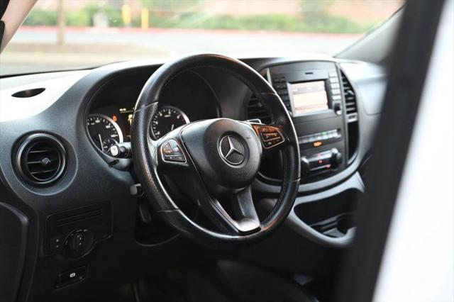 2020 Mercedes-Benz Metris Base