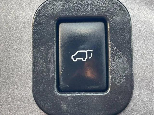 2015 Toyota Sienna XLE 8 Passenger