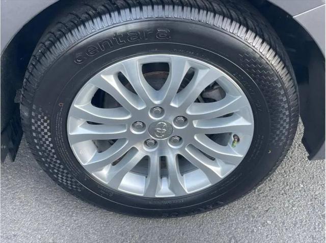 2015 Toyota Sienna XLE 8 Passenger