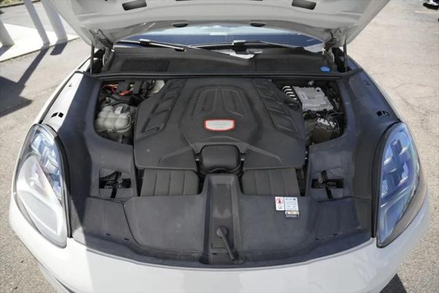 2023 Porsche Cayenne Turbo