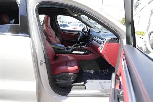 2023 Porsche Cayenne Turbo