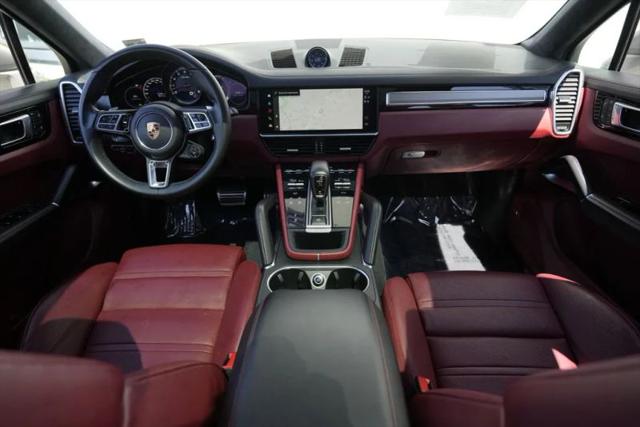 2023 Porsche Cayenne Turbo