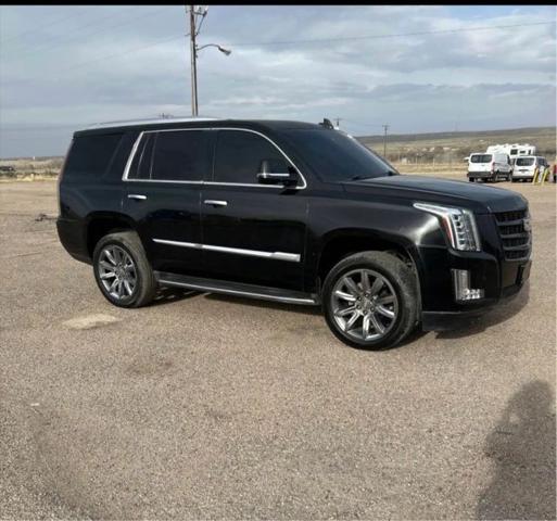 2016 Cadillac Escalade Luxury Collection