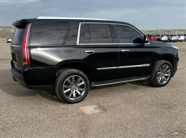 2016 Cadillac Escalade Luxury Collection
