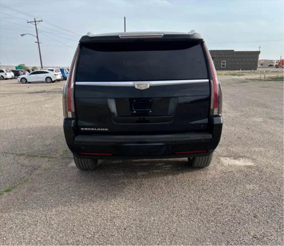 2016 Cadillac Escalade Luxury Collection