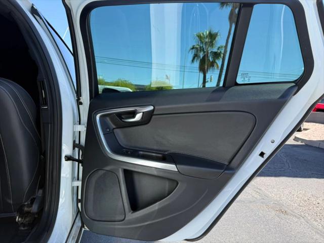 2016 Volvo V60 T5 Drive-E Premier