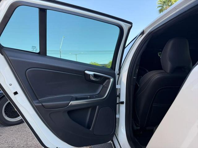 2016 Volvo V60 T5 Drive-E Premier
