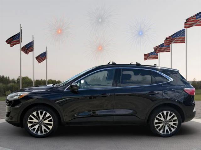 2020 Ford Escape Titanium Hybrid