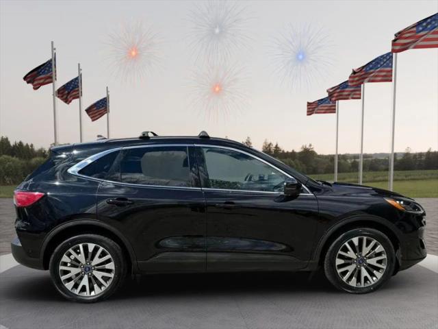 2020 Ford Escape Titanium Hybrid
