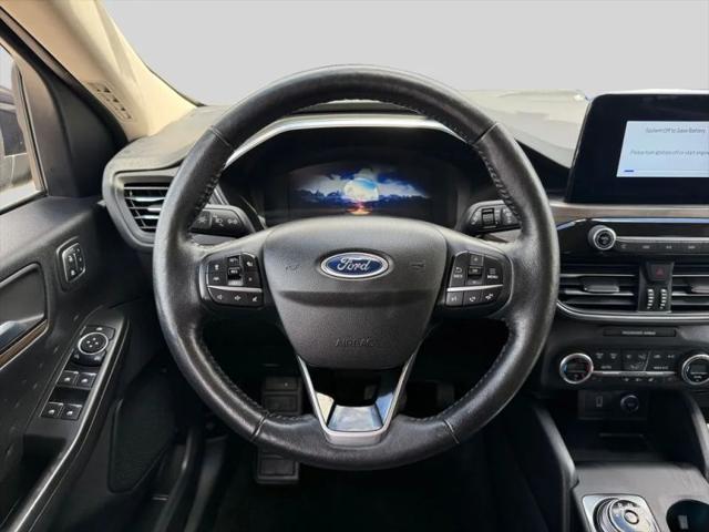 2020 Ford Escape Titanium Hybrid
