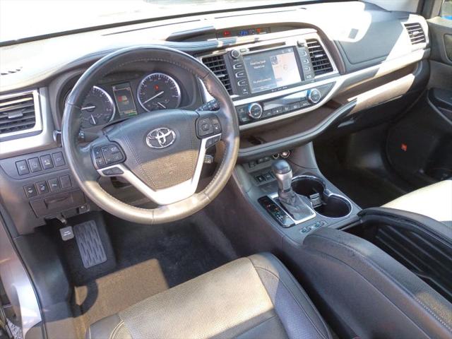 2018 Toyota Highlander Limited Platinum