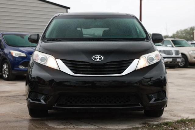 2015 Toyota Sienna LE 7 Passenger