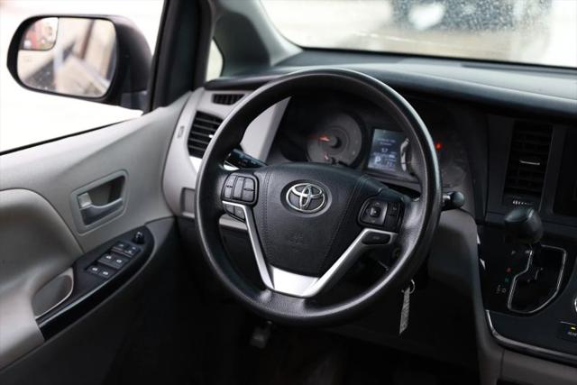 2015 Toyota Sienna LE 7 Passenger