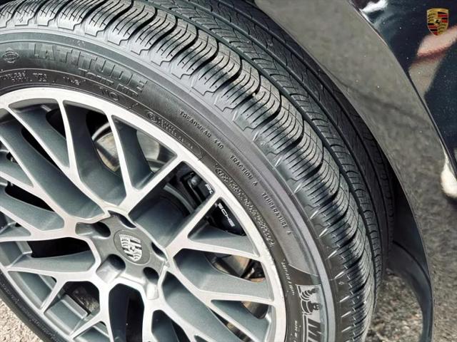 2018 Porsche Macan Sport Edition