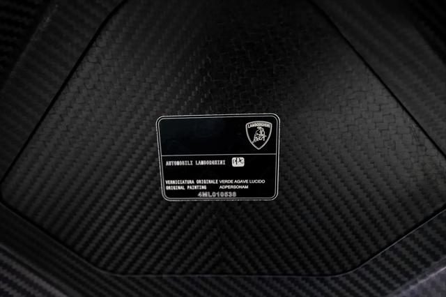 2025 Lamborghini Revuelto Revuelto