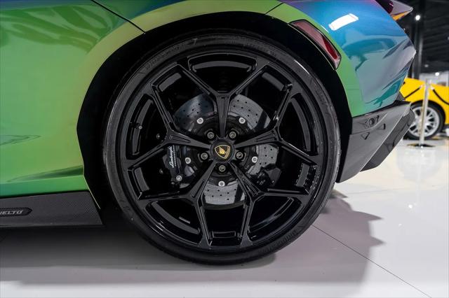 2025 Lamborghini Revuelto Revuelto