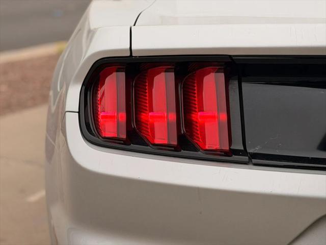 2015 Ford Mustang V6