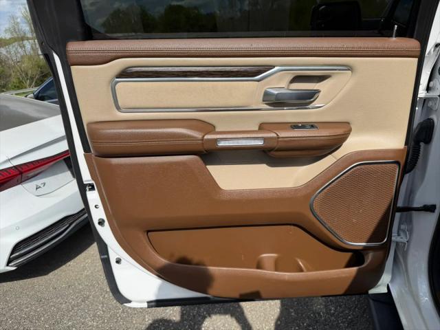2019 Ram 1500 Laramie Crew Cab 4x4 5'7" Box