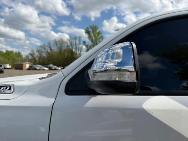 2019 Ram 1500 Laramie Crew Cab 4x4 5'7" Box