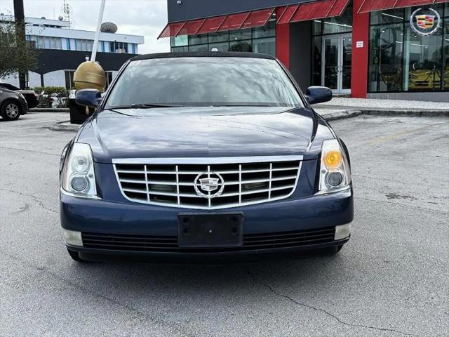 2008 Cadillac DTS Standard