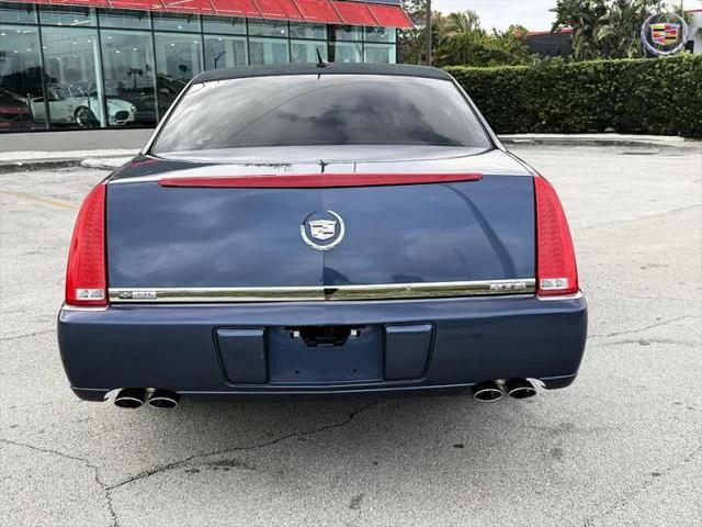 2008 Cadillac DTS Standard