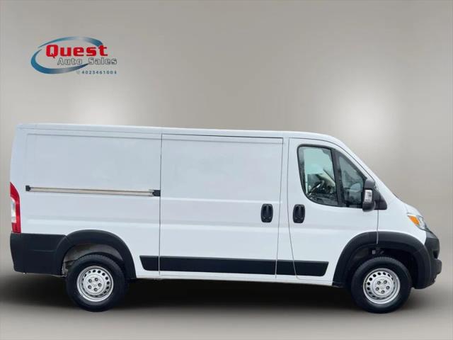 2025 Ram ProMaster 2500 Cargo Van Tradesman Low Roof 136" WB w/Pass Seat