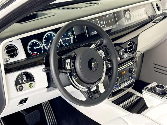 2023 Rolls-Royce Phantom Standard