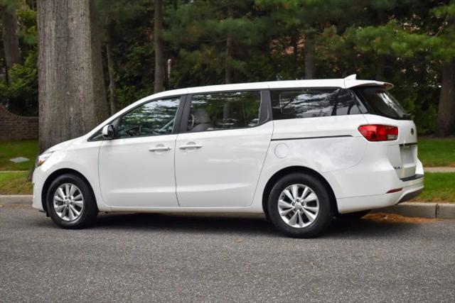 2018 Kia Sedona L