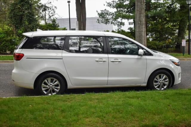2018 Kia Sedona L
