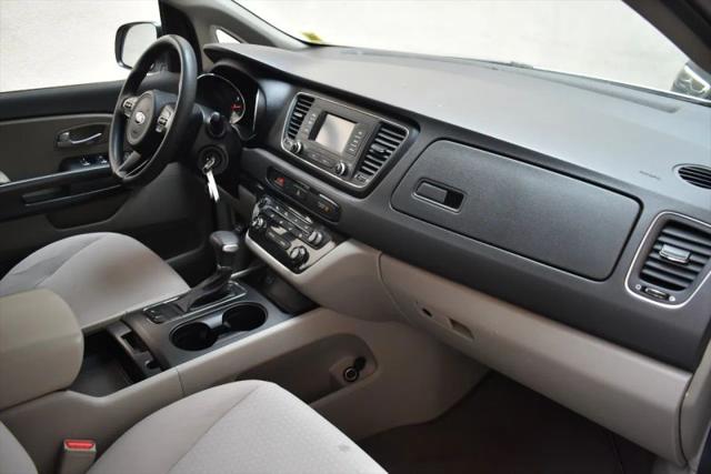 2018 Kia Sedona L