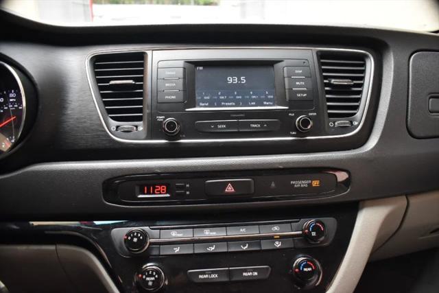 2018 Kia Sedona L