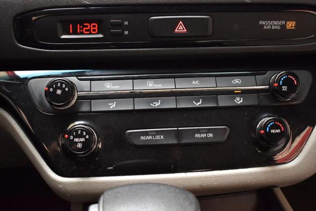 2018 Kia Sedona L