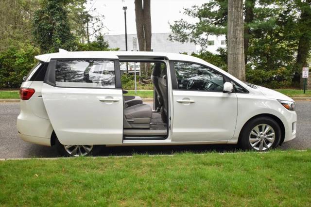 2018 Kia Sedona L