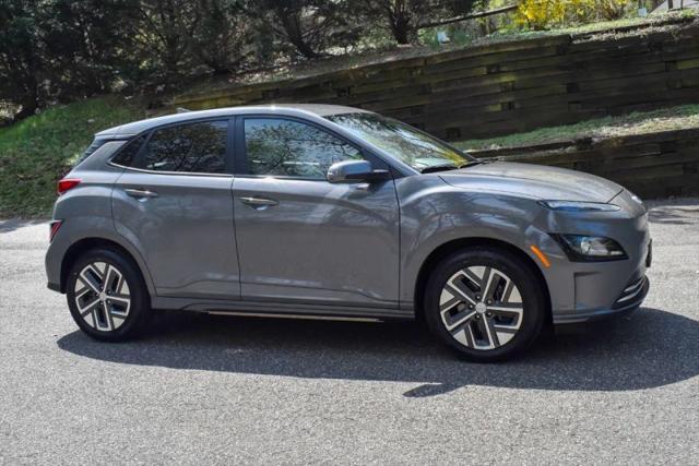 2023 Hyundai Kona EV SE