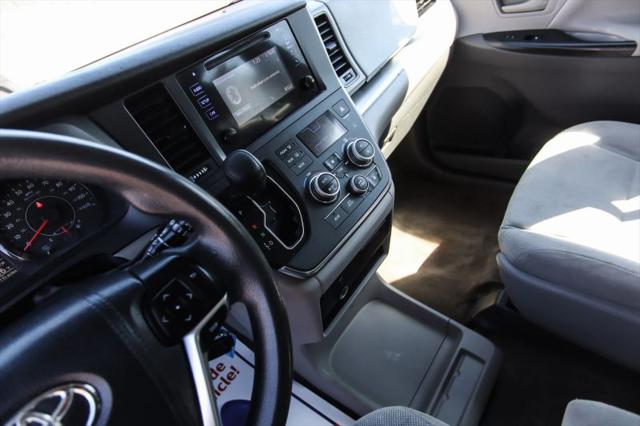 2015 Toyota Sienna L 7 Passenger
