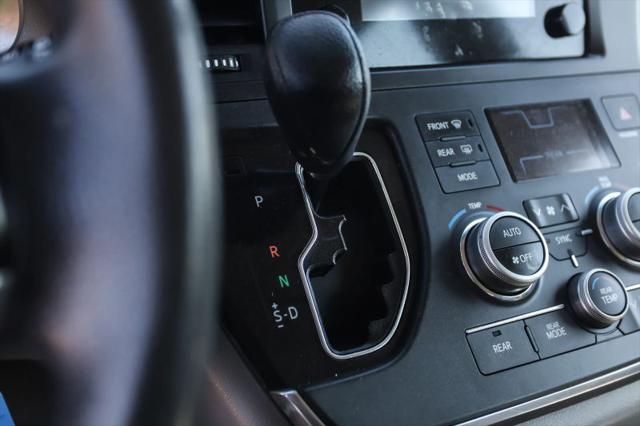 2015 Toyota Sienna L 7 Passenger