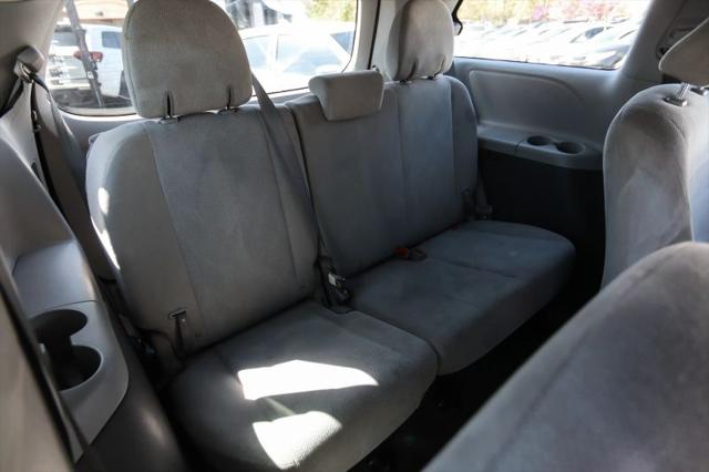 2015 Toyota Sienna L 7 Passenger
